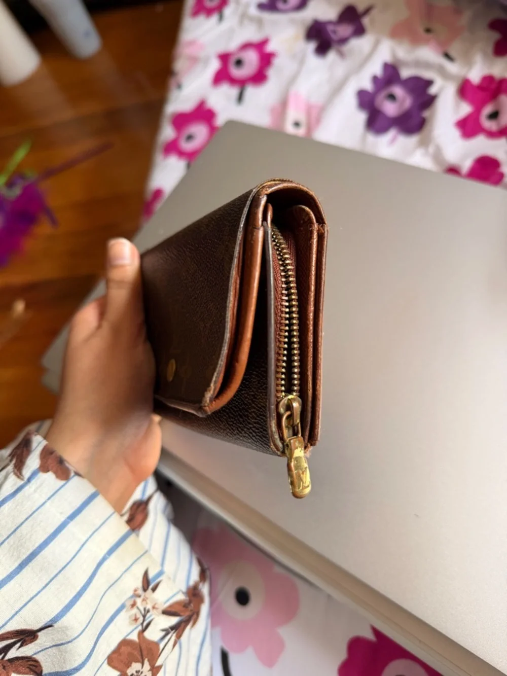 Louis Vuitton Brown Monogram Canvas Key Pouch Wallet with Gold Button - Picture 3 of 11